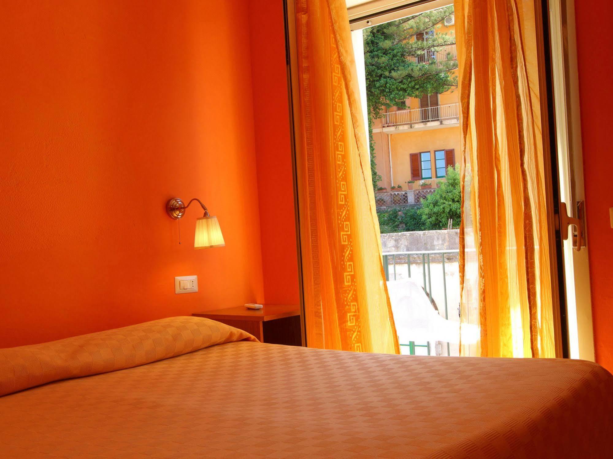 Innpiero Taormina Luaran gambar