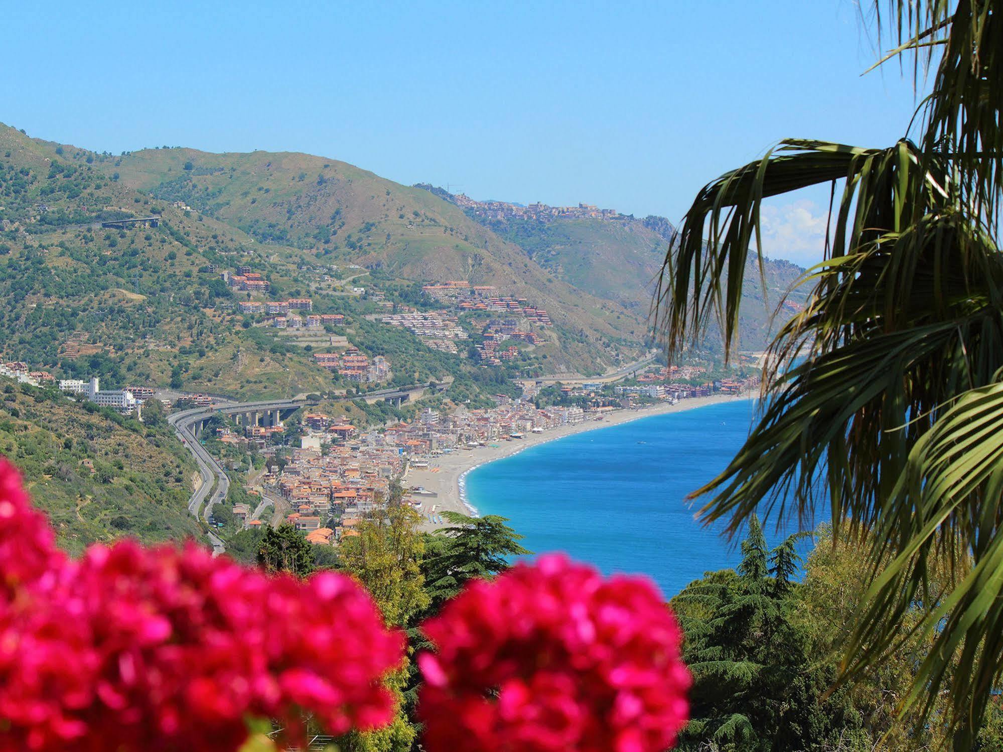 Innpiero Taormina Luaran gambar
