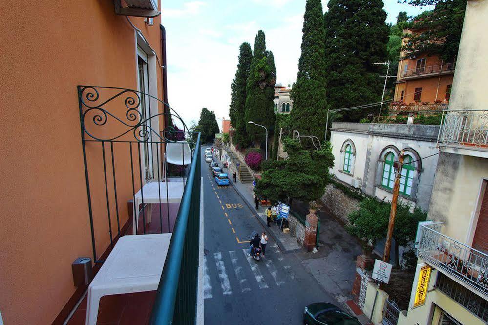 Innpiero Taormina Luaran gambar